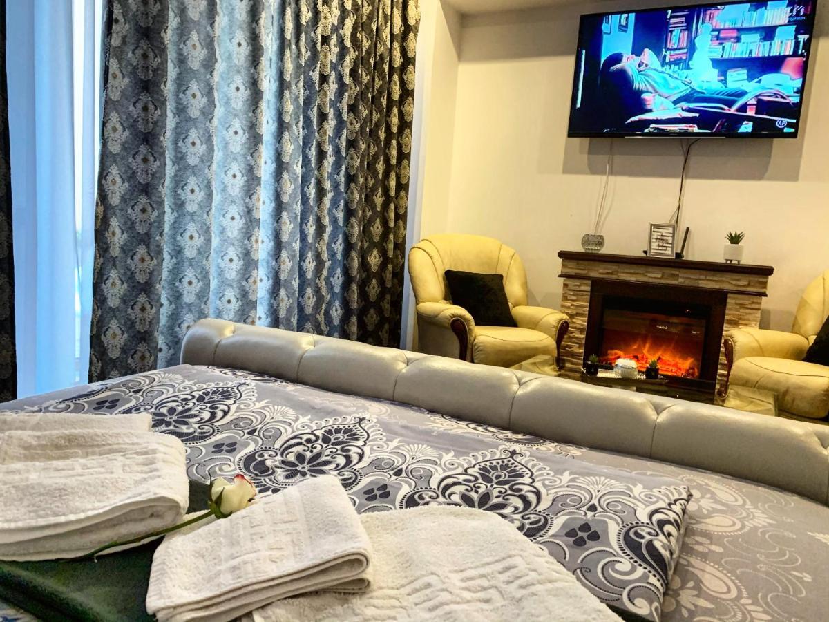 Seasons Apartments Брашов Экстерьер фото